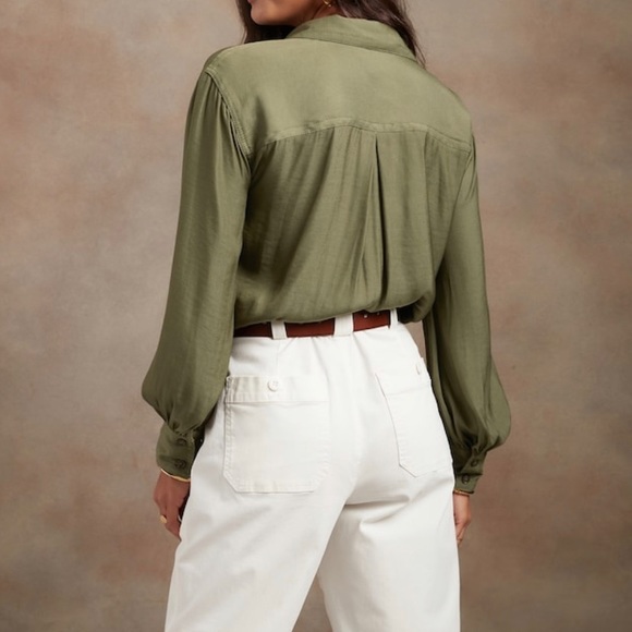 Gorgeous Balloon Sleeve Shirt Size Small - Tall.  NWT - Picture 2 of 2